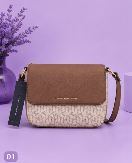Bolso pequeño beige y marrón