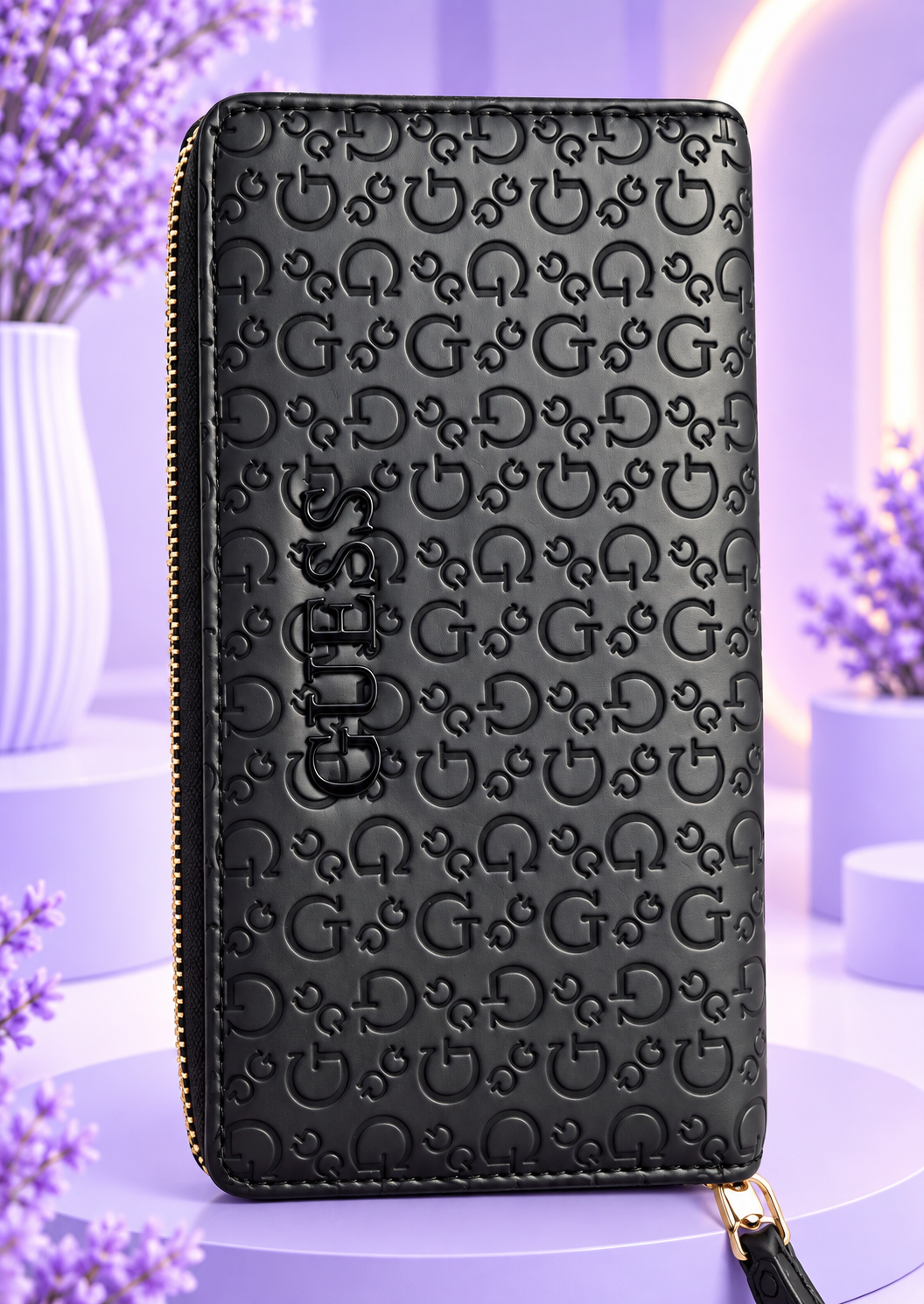 Cartera negra con monograma